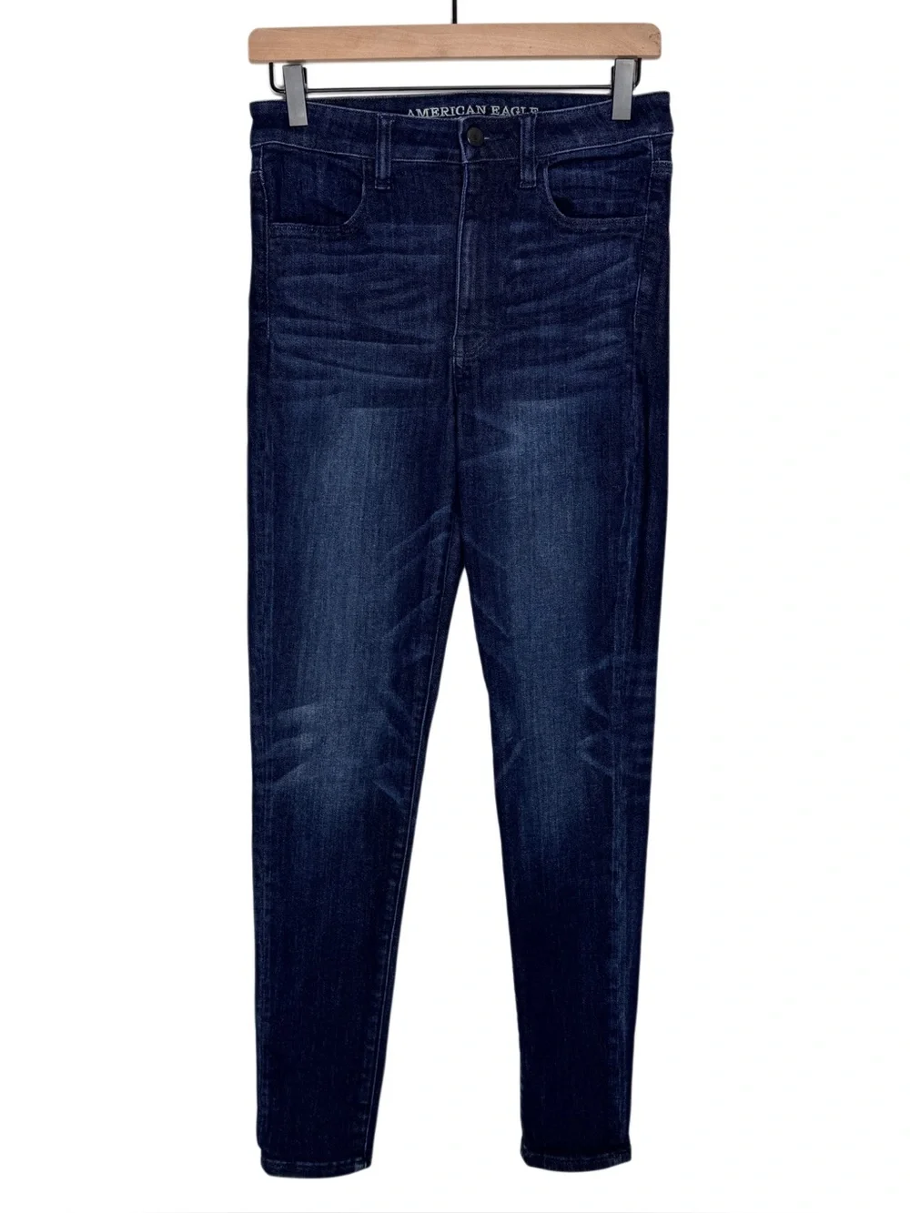 WJ228 {American Eagle} 